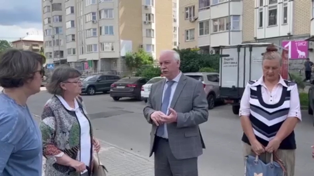 Николай Зубрилин: «Навести порядок на внутри дворовых территориях»