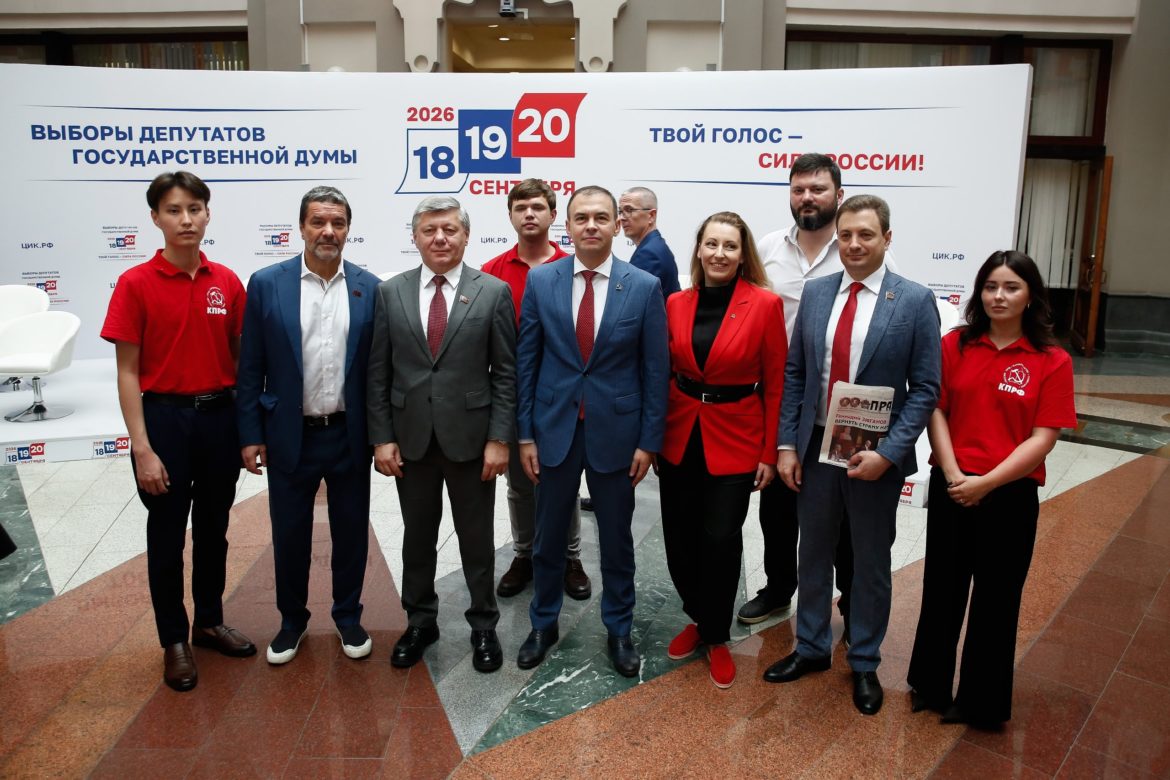 Под номером 8 — вперед к победе!
