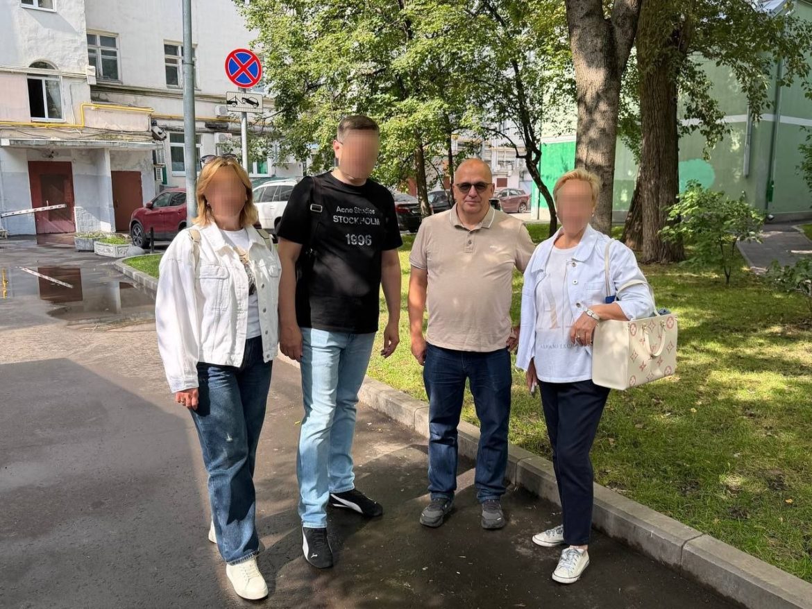 Проверили дворы Басманного: где порядок, а где — им и не пахнет