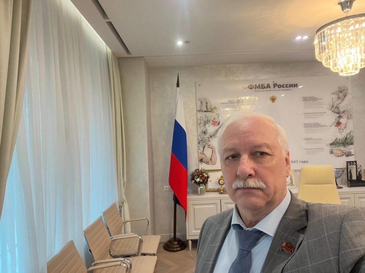 Николай Зубрилин: «Коллективу и руководству ФМБА — дальнейших успехов в сфере здравоохранения и медицинской науки»