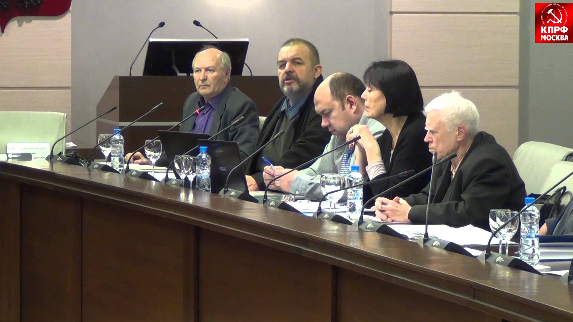 С такой политикой власти получат только уличные протесты!