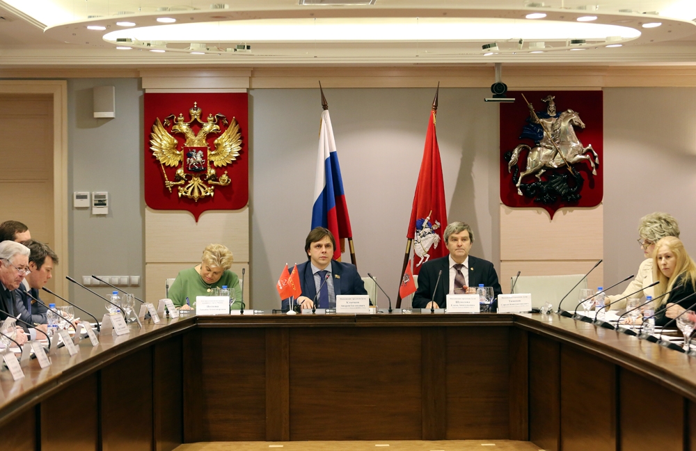 В МГД обсудили проблемы нарушения прав москвичей в учреждениях соцобслуживания