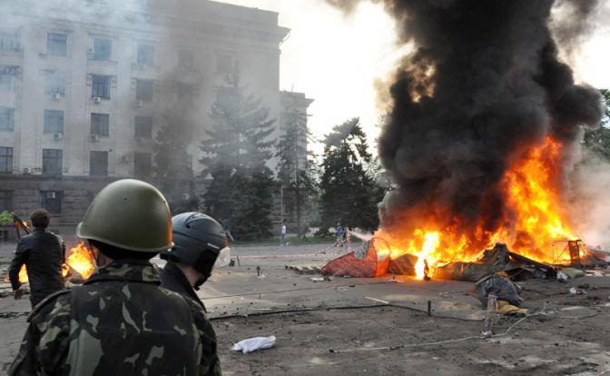 Одесса: «Сожгли Дом профсоюзов, сожжём и мэрию»