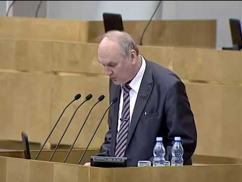 Депутат Александр Потапов на пленарном заседании Госдумы