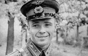 75 лет назад, лётчик Виктор Талалихин совершил ночной воздушный таран