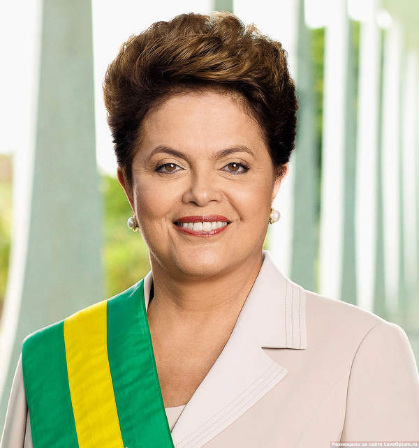 Президента Бразилии отстраняют от власти
