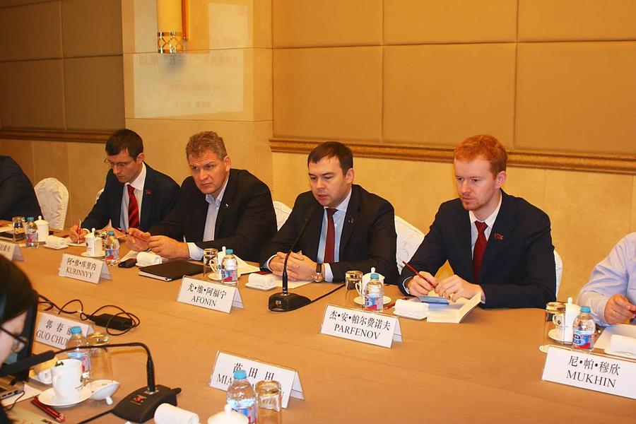Начался визит в Китай делегации партийных работников КПРФ!