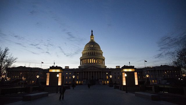 Американские сенаторы выступают за расширение антироссийских санкций