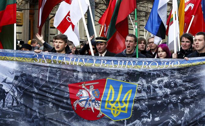 Почему Запад в упор не видит нацизма на Украине