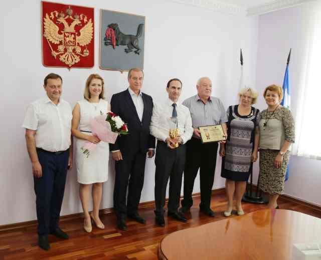 Сергей Левченко поздравил врачей, получивших всероссийскую премию «Призвание»
