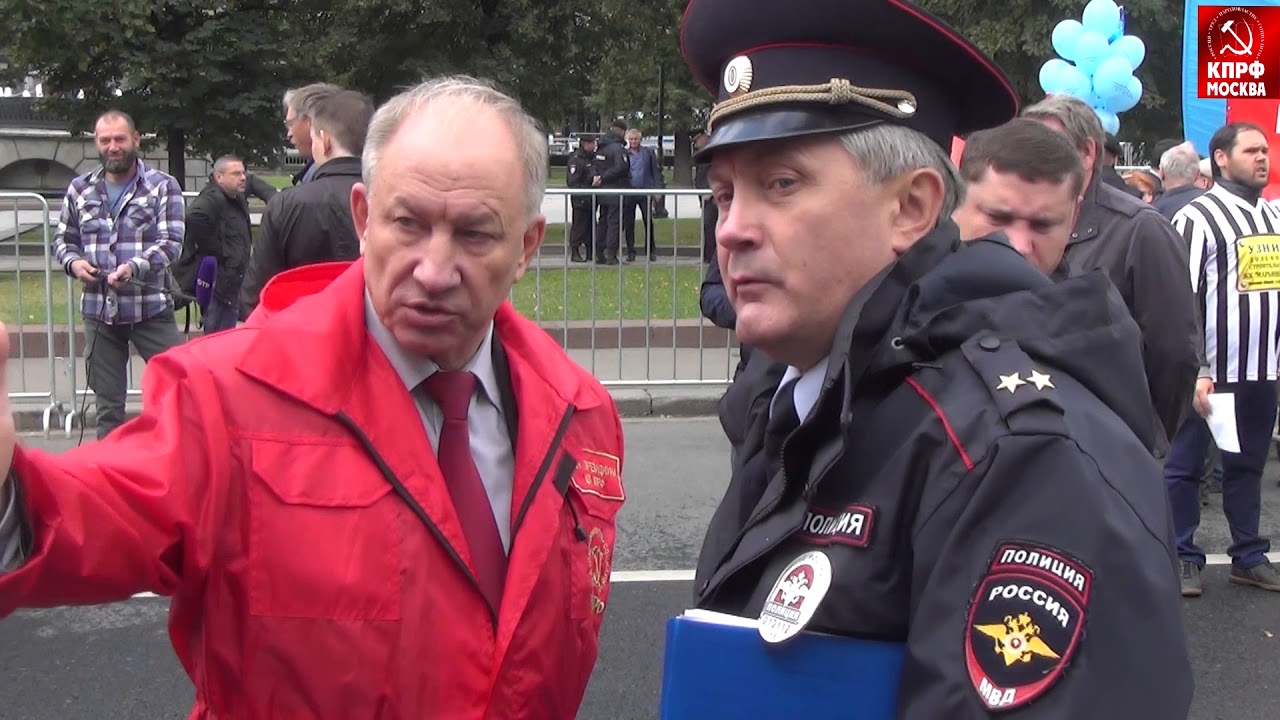 Московские власти боятся даже слова » революция»!