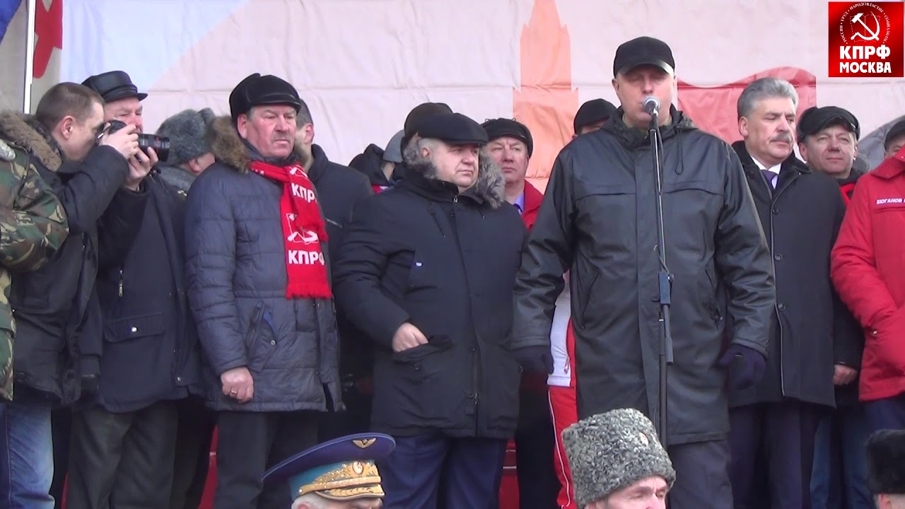 «Несокрушимая и легендарная» поет Александр Николаев!