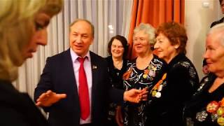 Валерий Рашкин в музыкальной школе  поздравил хор ветеранов