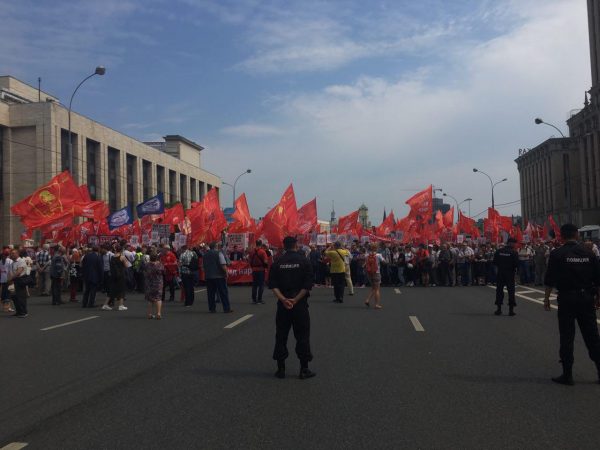 Московская полиция пыталась препятствовать проведению митинга против пенсионной реформы