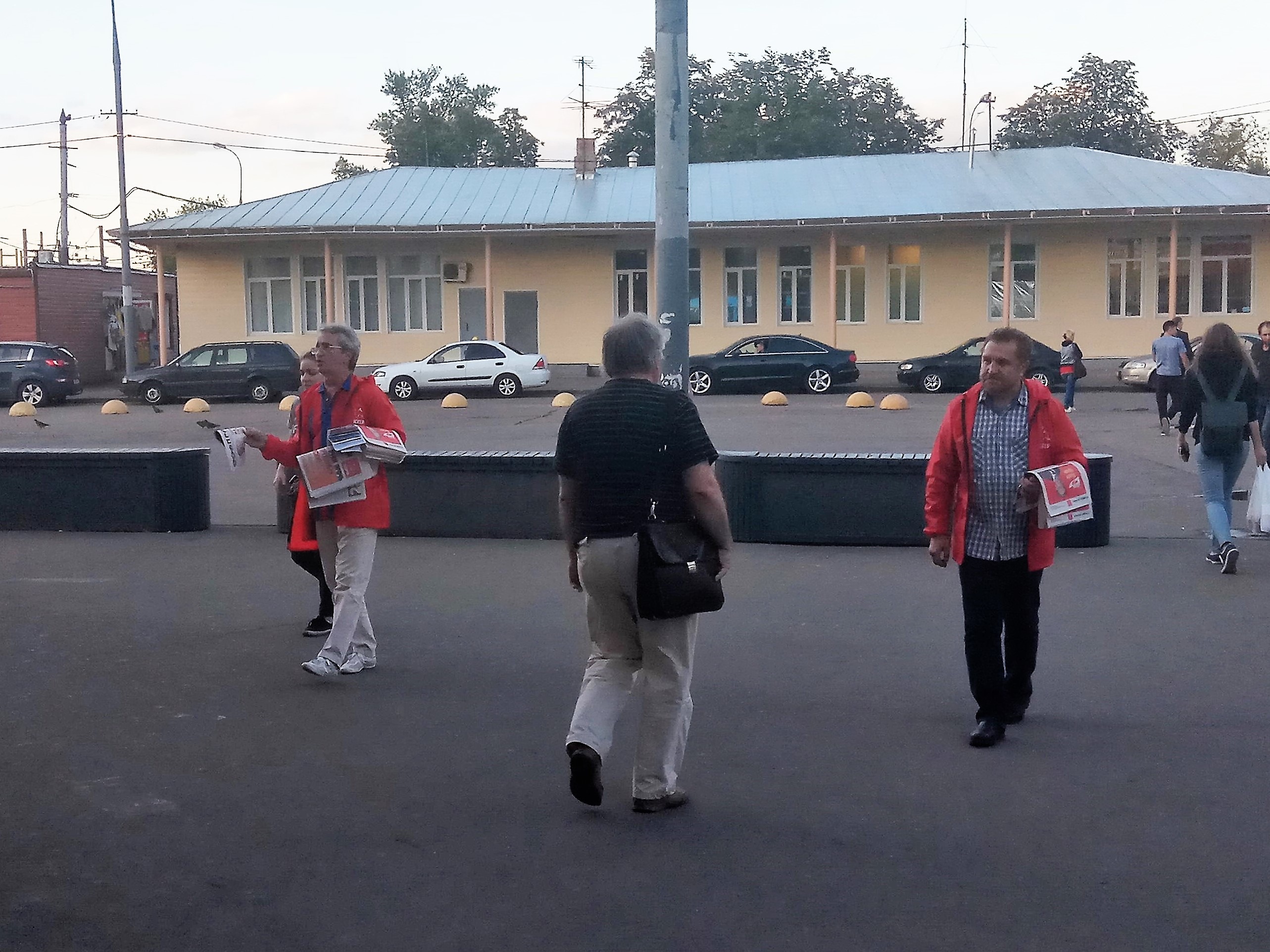 Октябрьское местное отделение КПРФ на акции «Красные в городе»