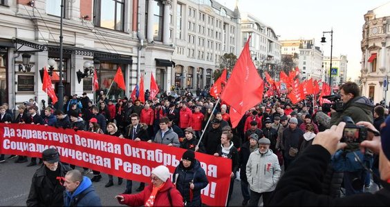 С нами Ленин и Сталин!