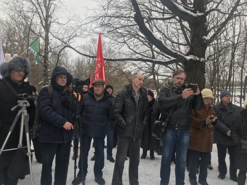 Москва: «Ещё не победа». Жители Кунцева продолжают борьбу с остановившим стройку ПИКом