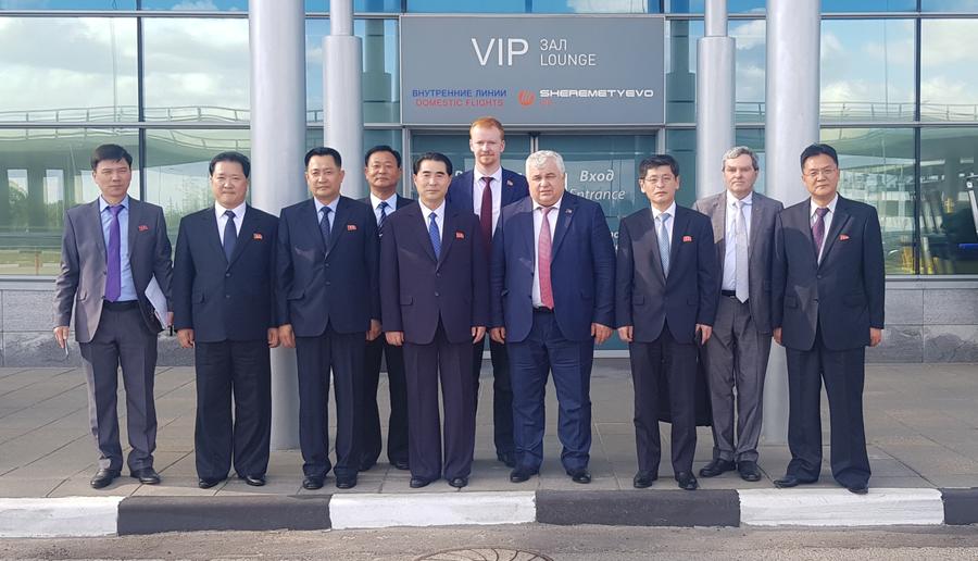 Казбек Тайсаев и Денис Парфенов встретили в аэропорту делегацию Пхеньянского городского комитета Трудовой партии Кореи
