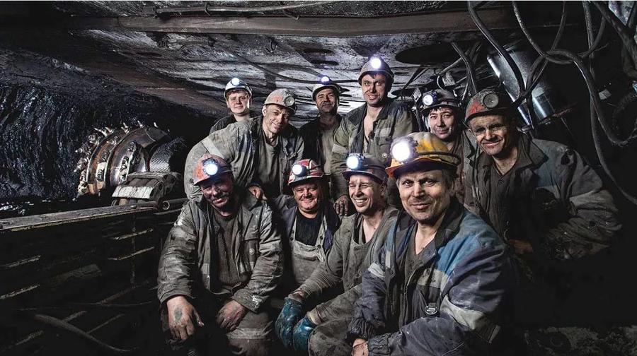 Поздравление Геннадия Зюганова с Днем шахтера
