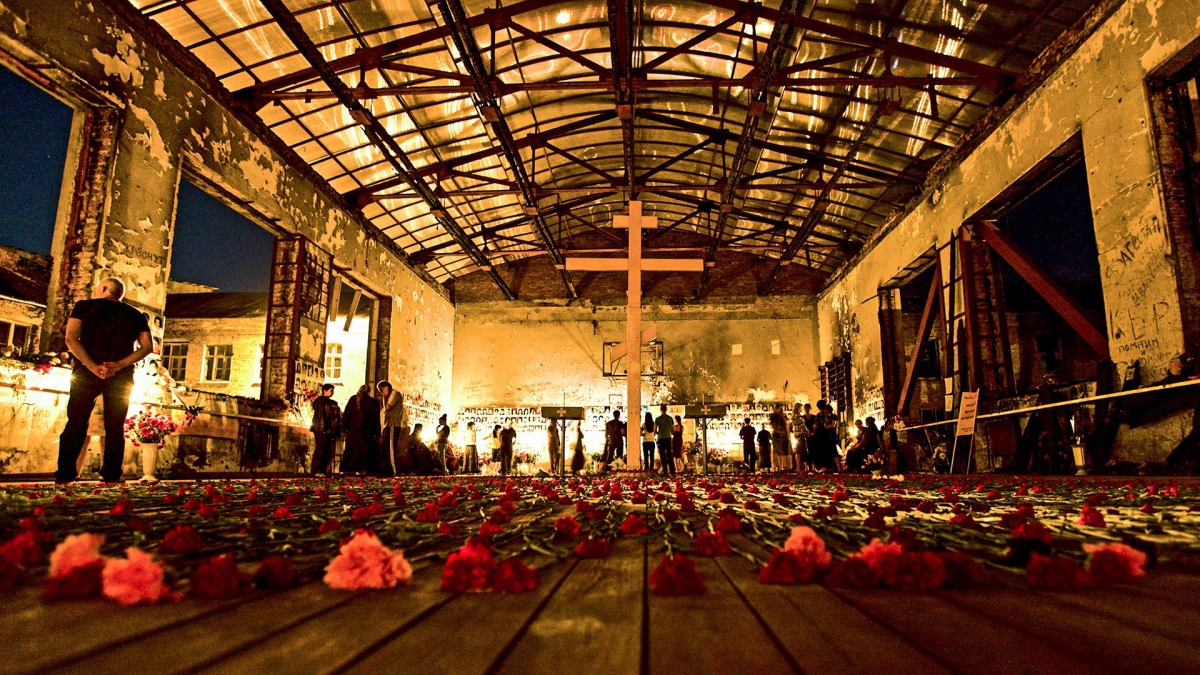 Вахта памяти: 15 лет трагедии в Беслане