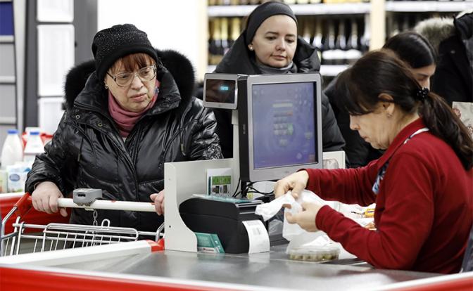 Пенсионная реформа: Власть расщедрилась на еще одну подачку для стариков — 230 рублей