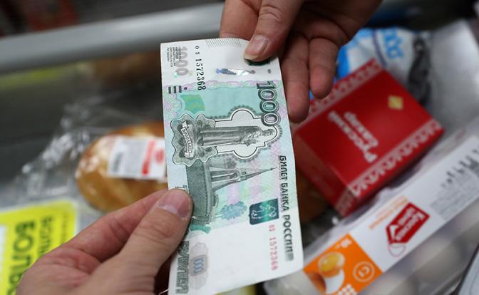 Путин опять удивился бедности россиян, а правительство не знает куда потратить триллион