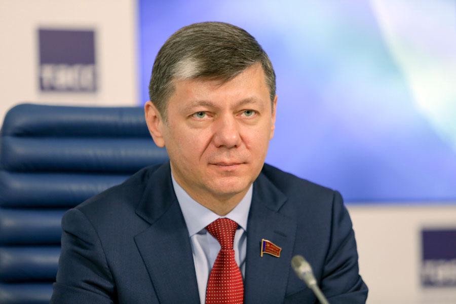 Дмитрий Новиков: «КПРФ предлагает 15 ключевых идей для конституционной реформы»