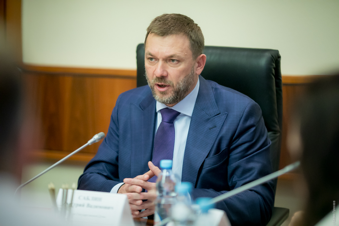 Коммунисты просят нового Генпрокурора проверить деятельность депутата Дмитрия Саблина