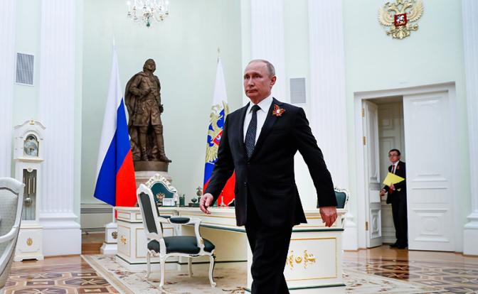 20 лет у власти: Путин становится как Ельцин в самый разгар мирового кризиса