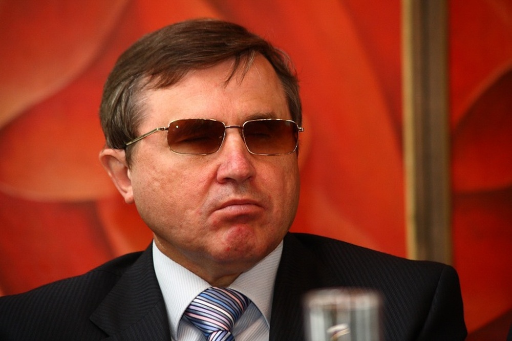 Депутат от КПРФ Олег Смолин предложил отменить ЕГЭ в 2020 году