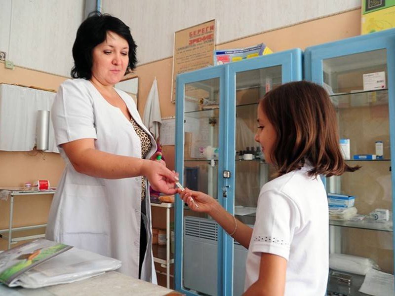 Всем миром поддержим детей медицинских работников России!
