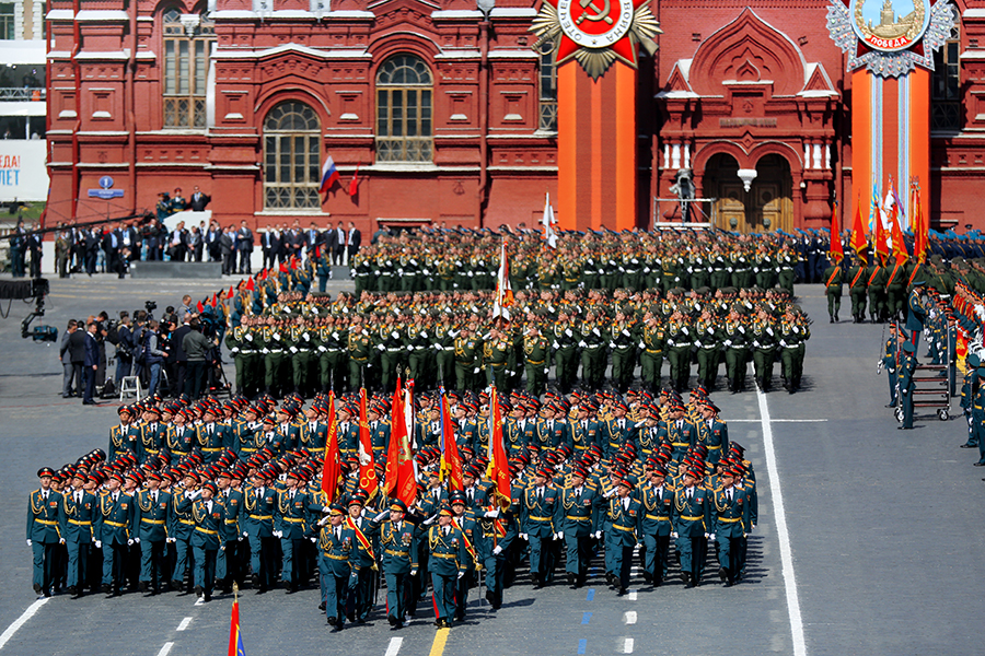 На 24 июня запланировано проведение военного парада на Красной площади