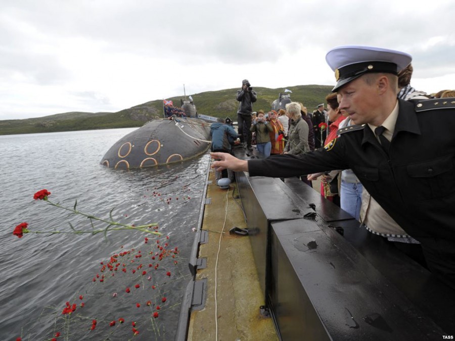 Память о погибших моряках АПЛ «Курск» бессмертна