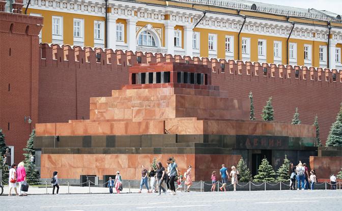 Зачем Кремлю понадобился Ленин