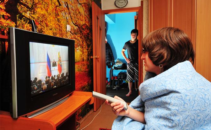 Пропаганда Кремля дала сбой: Почему холодильнику доверяют больше, чем телевизору