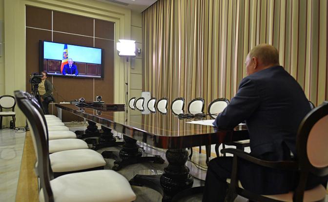 Сакральность Путина: Что потерялось между двумя кабинетами президента