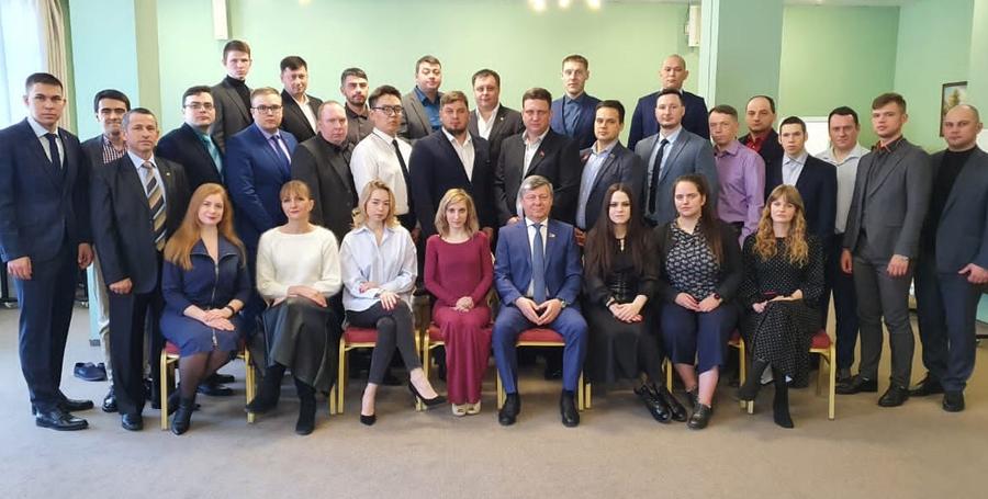 Дмитрий Новиков открыл обучение специалистов по работе в соцсетях в Центре политической учёбы