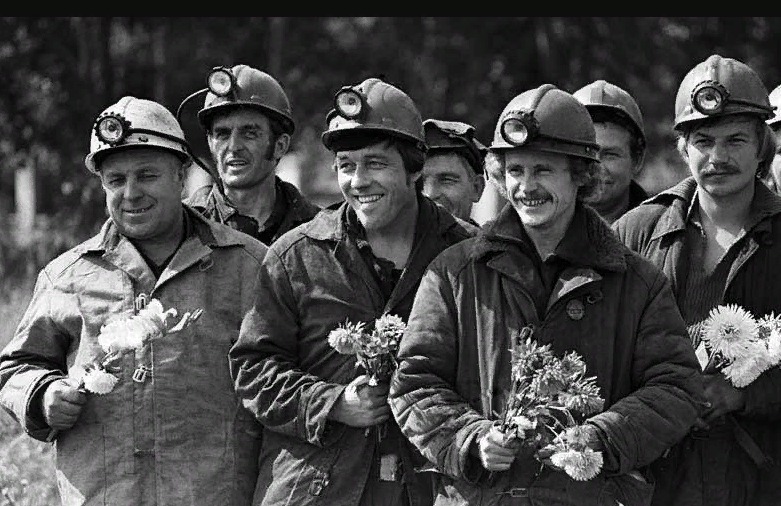 Поздравление Геннадия Зюганова с Днем шахтера
