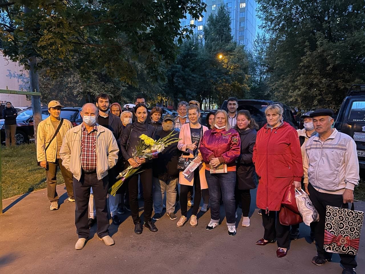 Анастасия Удальцова: «Работа хостелов не должна нарушать покой местных жителей. Встреча с избирателями на Пролетарском проспекте»