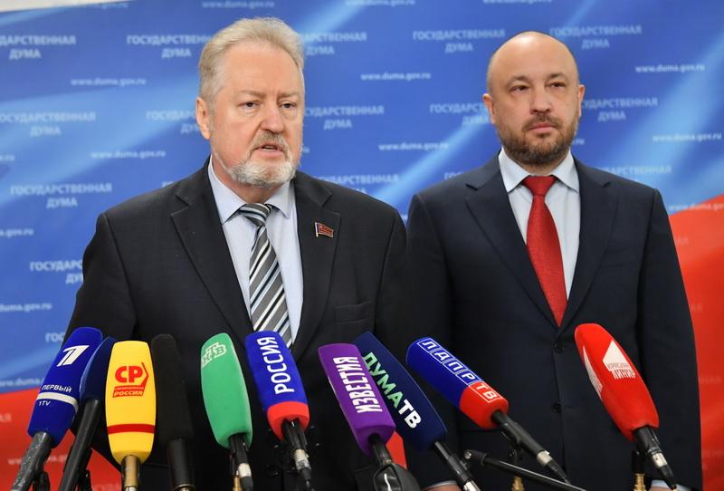 Сергей Обухов и Михаил Щапов выступили перед журналистами в Госдуме