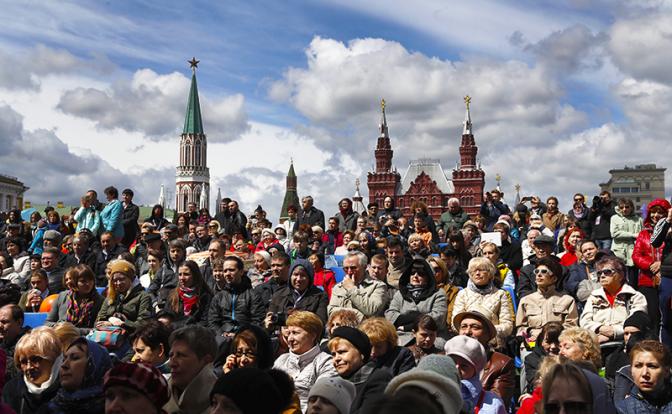 «Господи, да за что же нам это все»: Число злых на власть россиян растет
