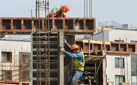 Удастся ли решить проблему дефицита рабочих на строительных объектах?