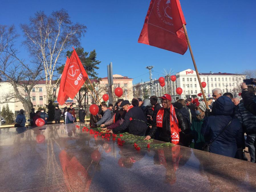 Красный день обернулся арестами