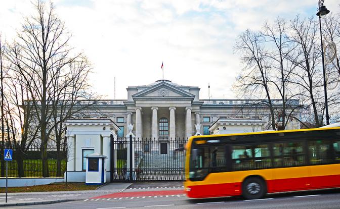 «Гиена Европы» вышла на охоту за дипсобственностью РФ