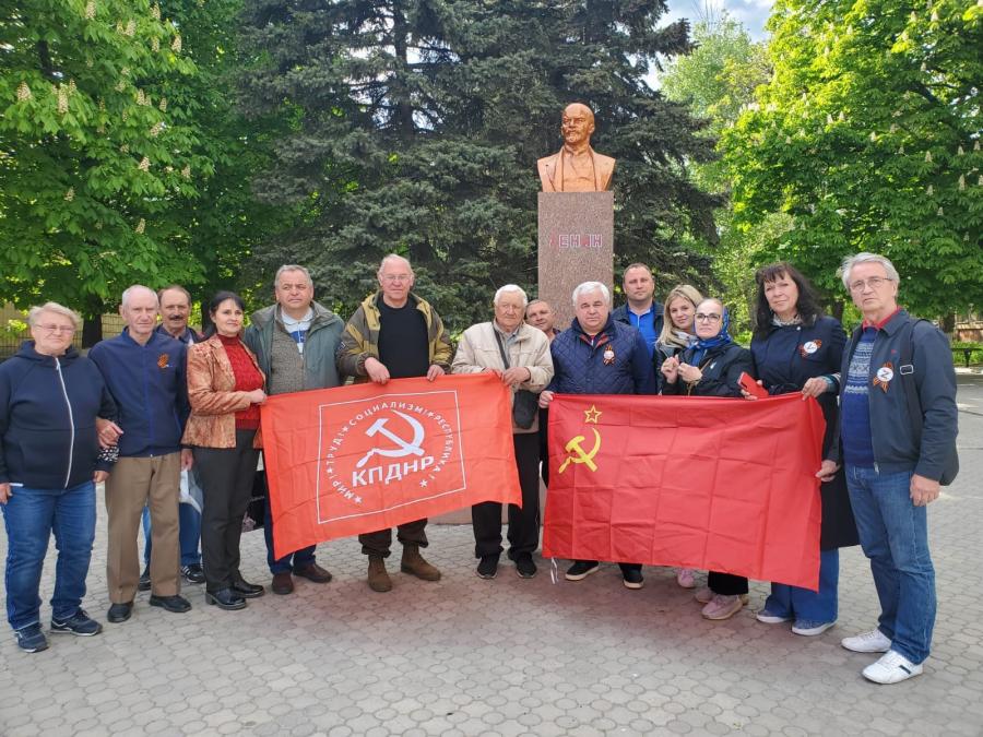 Рядом с народом Донбасса