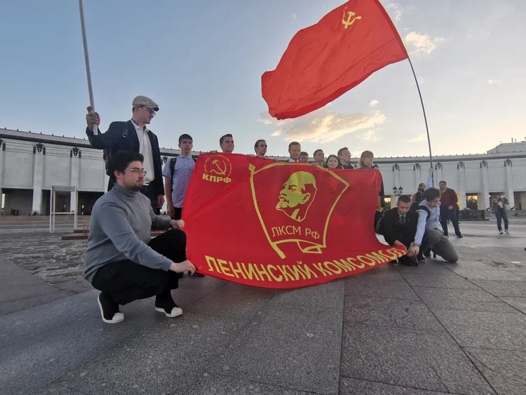 В день начала Великой Отечественной войны Ленинский Комсомол провёл федеральную акцию «Вахта памяти»