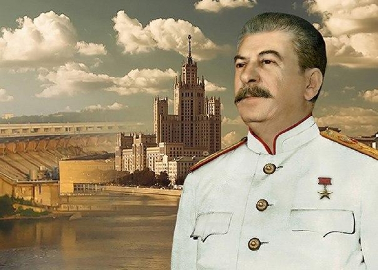 Великие дела, свершения и победы Сталина будут жить в веках!