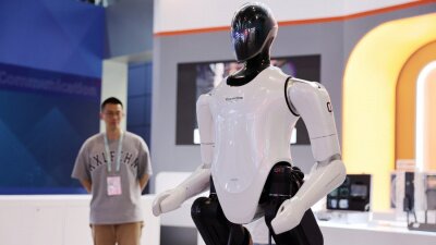 Китай ускоряет внедрение ИИ в реальную экономику