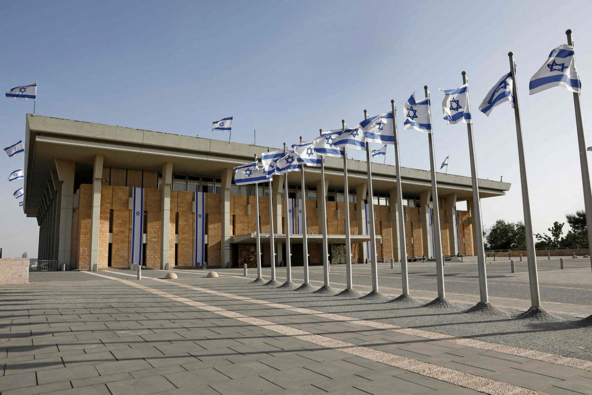 Парламент Израиля: коммунистов отстранили от работы