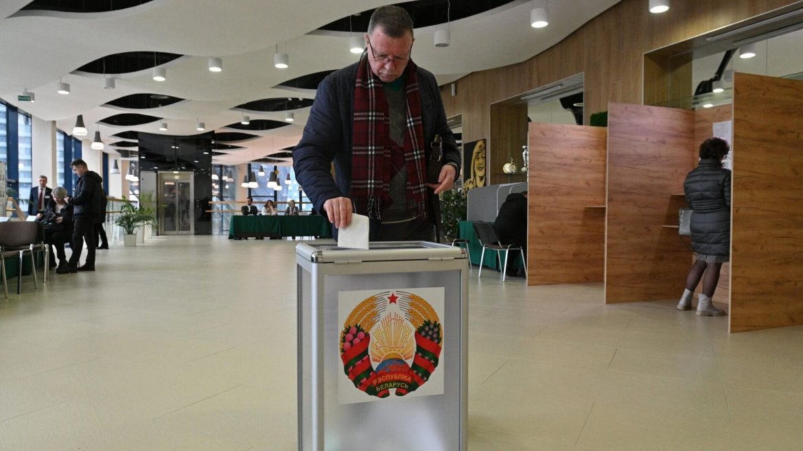 Выборы в Беларуси прошли без нарушений